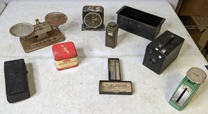 lot 268 image: Array of Vintage and Antique Items Kodak 1933 Brownie Camera, GE Darkroom Timer, Chadwick Scale, Pelouze Scale and More - N