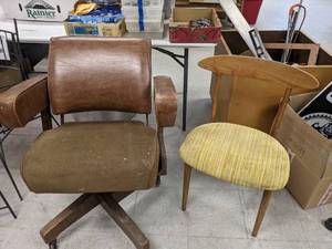 lot 241 image: Two Vintage Office Chairs Armless and Swivel - N