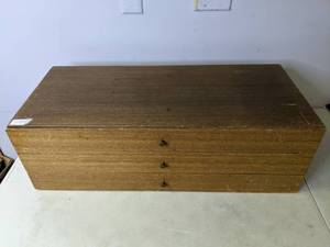 lot 325 image: Paul McCobb for Irwin Collection Small Chest - N