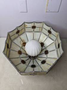 lot 332 image: Traditional Stained Glass Bell Pendant Chandelier Light - N