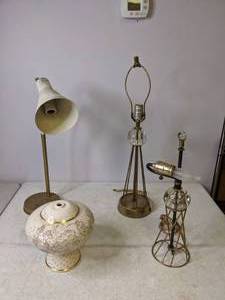 lot 283 image: Lot of 3 Unique Table Lamps - N