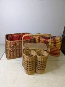 lot 288 image: Lot of 3 Wicker Picnic Baskets - N