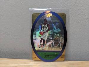 lot 29 image: 1996-97 SPx Gold Die Cut Insert Kevin Garnett Card Basketball NBA Minnesota Timberwolves - T