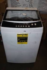 lot 44 image: Black and Decker 2.0 Cu Ft Portable Washer
