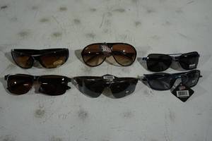 lot 219 image: Assorted Sunglasses