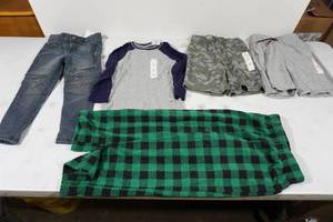 lot 163 image: Boys 45 Clothing - Pants, Shorts