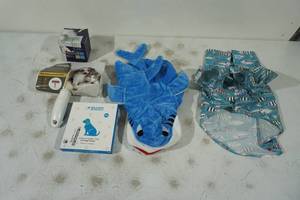 lot 173 image: Dog Clothes and Brush