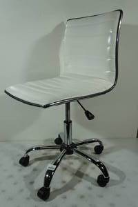 lot 201 image: Padded Swivel Office Chair - Missing 3 Screws