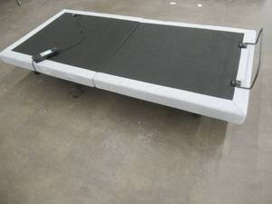 lot 217 image: Richmat NL200 Adjustable Twin XL Platform Base. Store Display, Missing Remote.