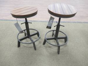 lot 239 image: Signature Design by Ashley Torjin Adjustable Height Bar Stool (Set of 2), D440-024 - Store Display.
