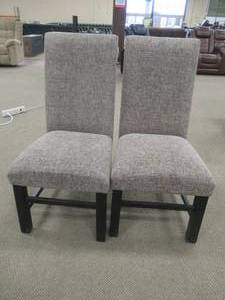 lot 273 image: Signature Design by Ashley Sommerford Dining Room Chair - Set of 2, D775-01 - Store Display.