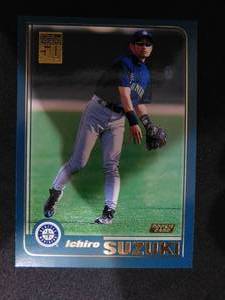 lot 12 image: 2001 Ichiro Suzuki Rookie Card #726 HOFer Mint