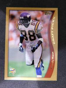 lot 22 image: 1998 Topps Randy Moss Rookie Card #352 HOFer