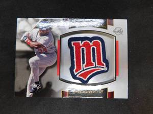lot 125 image: 2003 Sweet Spot Classic Patch Kirby Puckett HOFer