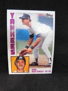 lot 158 image: 1984 Topps Don Mattingly Rookie Card #8 MINT