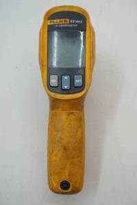 lot 3 image: IR thermometer