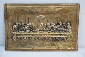 lot 4 image: wall art