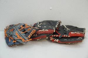 lot 8 image: baseball gloves
