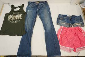 lot 52 image: womens clothing