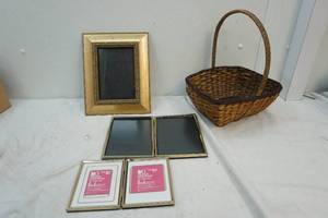 lot 164 image: wicker basket