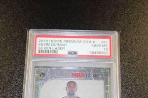 2019-20 Hoops Premium Stock Silver Laser Kevin Durant #61 PSA 10