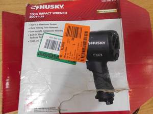 lot 41 image: Husky 800 ft.lbs. 12 in. Impact Wrench