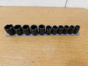 lot 48 image: Husky 12 in. Drive Standard Metric Impact Socket Set (11-Piece)
