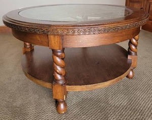 lot 31 image: Contemporary Round Tuscan Oak Cocktail Table