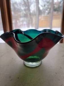 lot 60 image: Artist Signed Art Glass Bowl  McDavid Laguna Beach