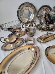 lot 55 image: Collection of Silverplate Servicing Pieces and Accessories