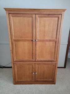 lot 28 image: Contemporary Entertainment Cabinet