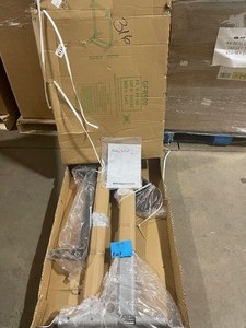 lot 16 image: Fitness Bar Rack Body-Solid GFR500 Open Box see pictures