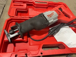 lot 38 image: Milwaukee 12 Amp 34 in. Stroke SAWZALL Reciprocating Saw with Hard Case in very good condition