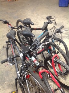 lot 1 image: Pallet with Assorted Bicycles Mix Sizes, Styles, Models and conditions from Dicks Sporting Good