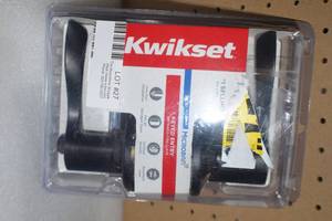 Kwikset Door Knob with lock