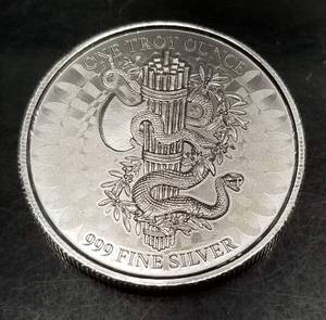 1 TROY OZ .999 FINE SILVER E PLURIBUS UNUM IN GOD WE TRUST