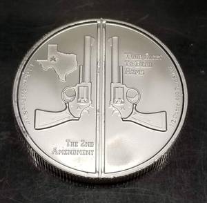 1 TROY OZ .999 FINE SILVER GUNS UP AMERICAN (2 X � OZ CRACKER)