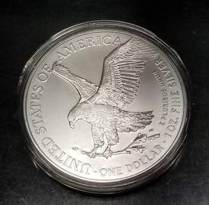 2022 AMERICAN SILVER EAGLE 1 TROY OZ .999 FINE SILVER IN AIRTITE