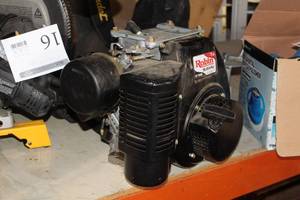 lot 50 image: Robin Subaru Ey28 7.5 Motor