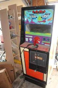lot 13 image: Vintage Midway S.A.M.I. Surface To Air Missile Interceptor Arcade Game