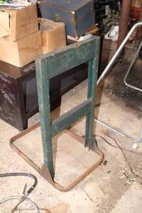 lot 111 image: Boat Motor Stand
