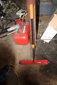 lot 182 image: Grip 18 Rolling Magnetic Sweep