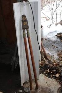 lot 197 image: Interstate Drop Forge Co No. 3 Bolt Cutter