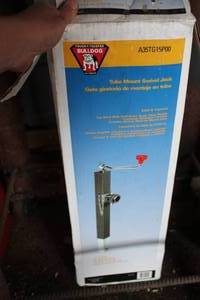 lot 221 image: Bulldog A35TG15P00 Tube Mount Swivel Jack (in original box)