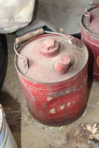 lot 277 image: Vintage Metal Oil Can