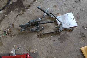lot 240 image: Lot of (2) Pullers