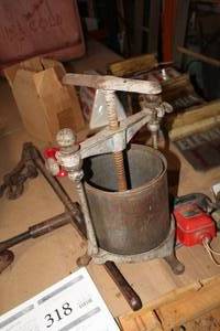 lot 321 image: Vintage Fruit Press
