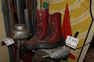 lot 315 image: Steel Shank Rain Boots Size 11