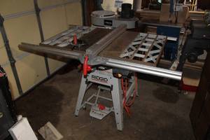 lot 8 image: Ridgid TS2424-1 Table Saw