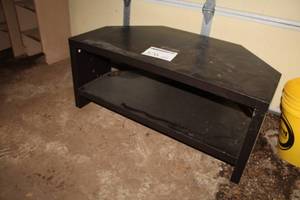 lot 376 image: TV Stand